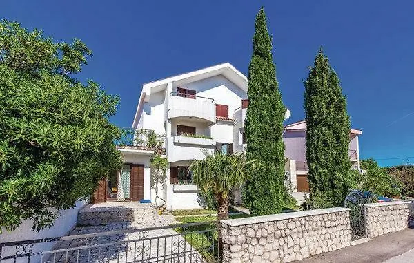 Apartments Jadranovo 0*,